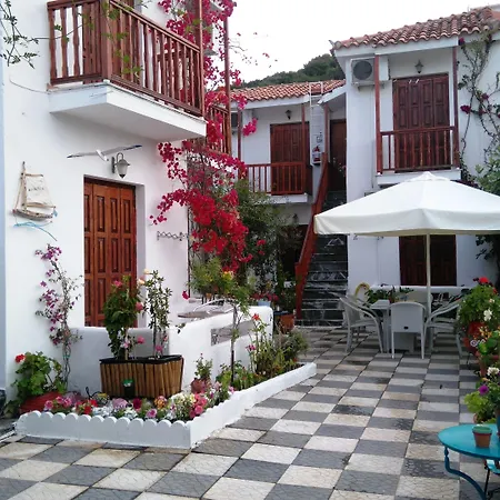 Amalthia مدينة سكياثوس