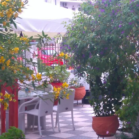 Amalthia İskados