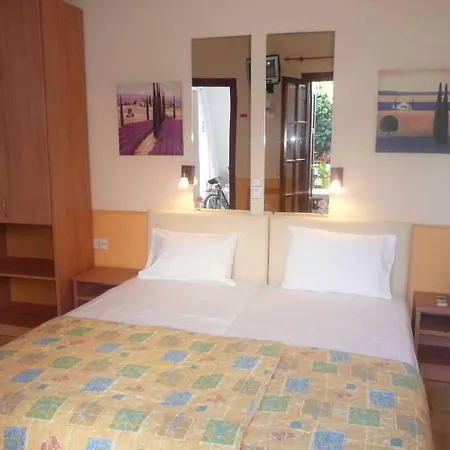 Amalthia * Skiathos Town